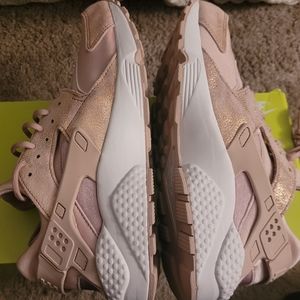 Nike Huarache (Never Worn) No Box